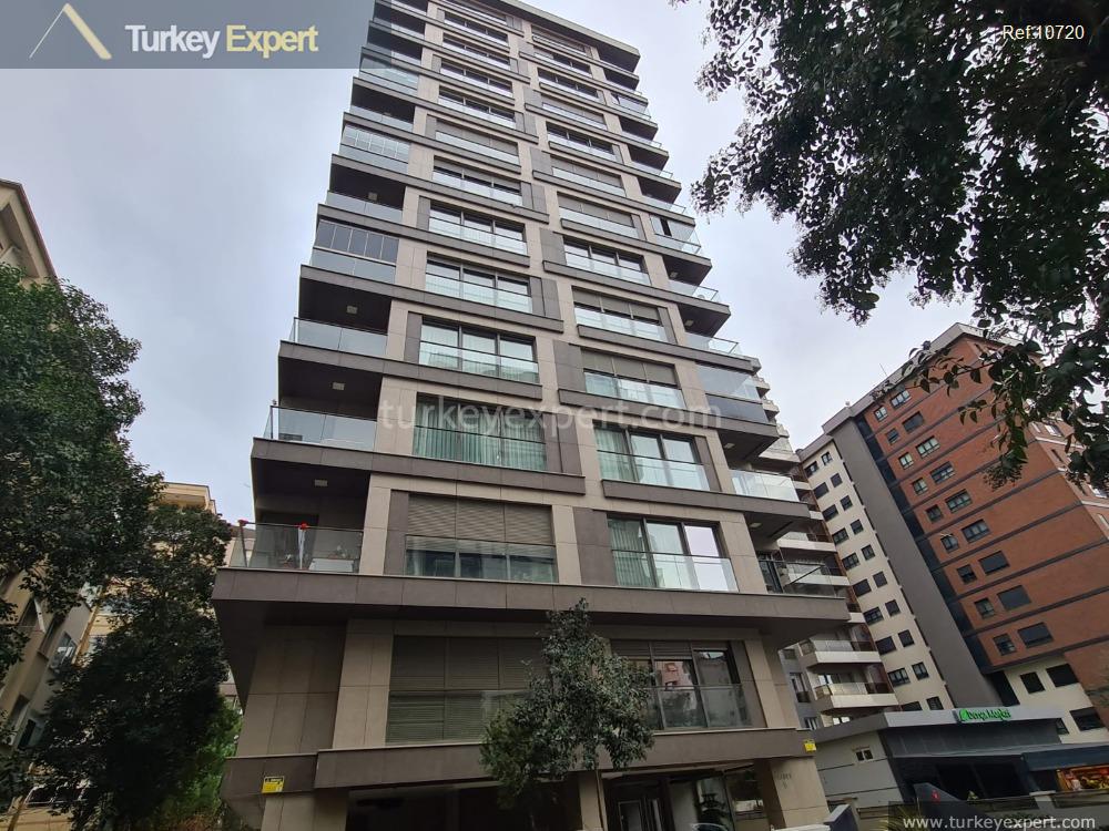 شقة مريحة للبيع في إسطنبول بمنطقة كاديكوي في حي جميل 0