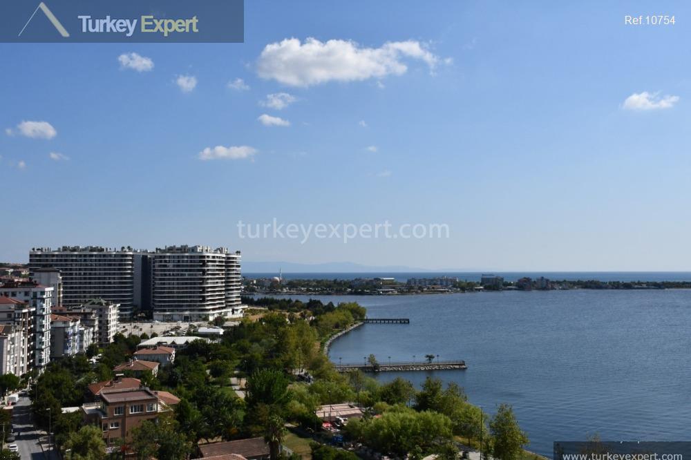 17modern apartments on the shore of kucukcekmece lake for sale5_midpageimg_