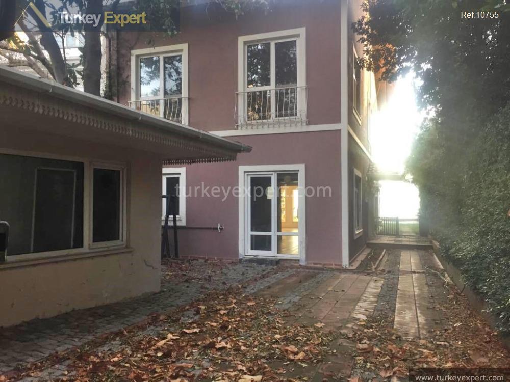 11sixbedroom mansion with a quay for sale in istanbul sariyer1