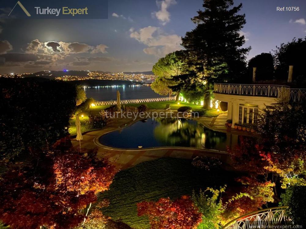 212gorgeous sixbedroom villa with the bosphorus view in a site16_midpageimg_