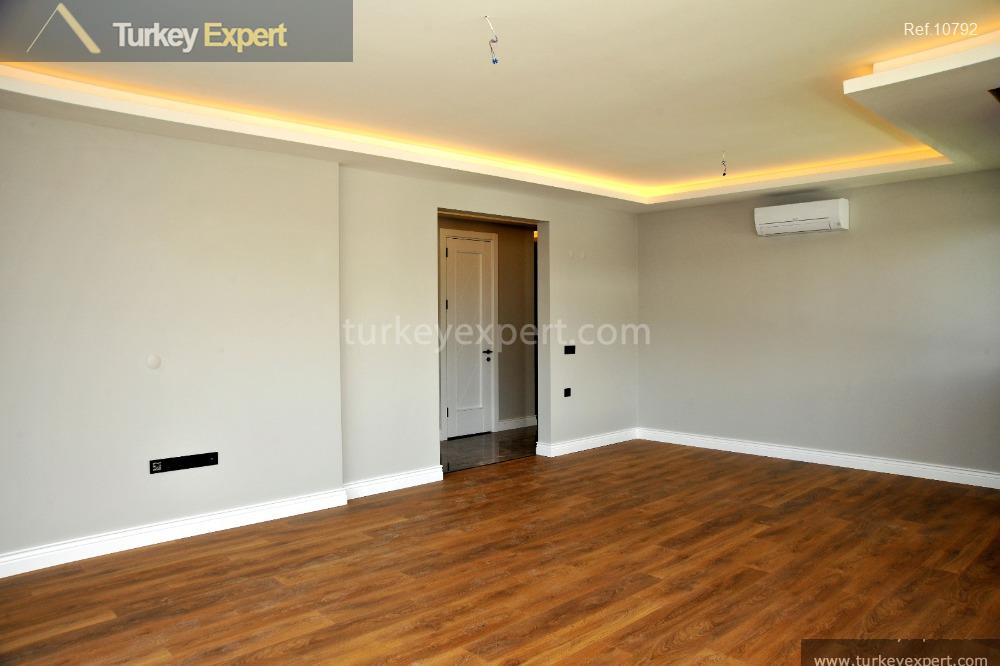 23spacious threebedroom duplex apartment in a boutique site for sale10