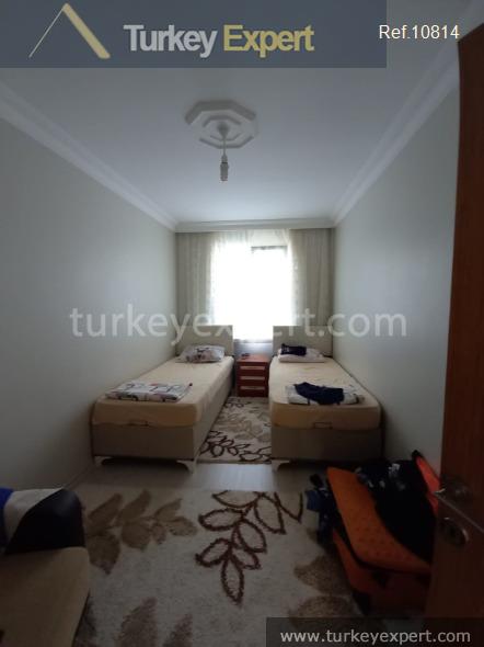 3detached 5bedroom villa with a pool for sale in istanbul24