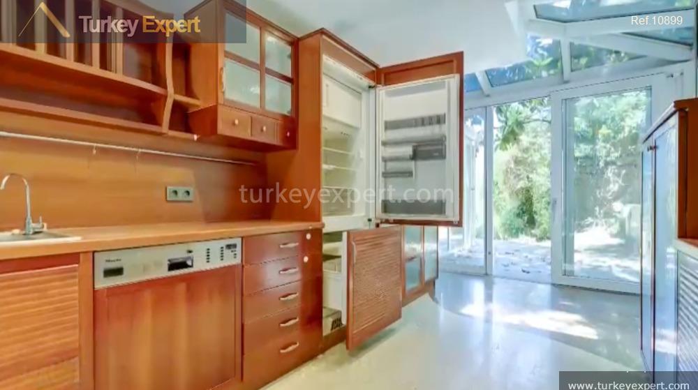 22exquisite 5bedroom villa with the bosphorus view in a site10
