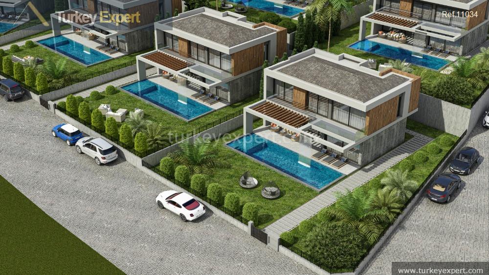 luxury villas with private pool near the town center of17