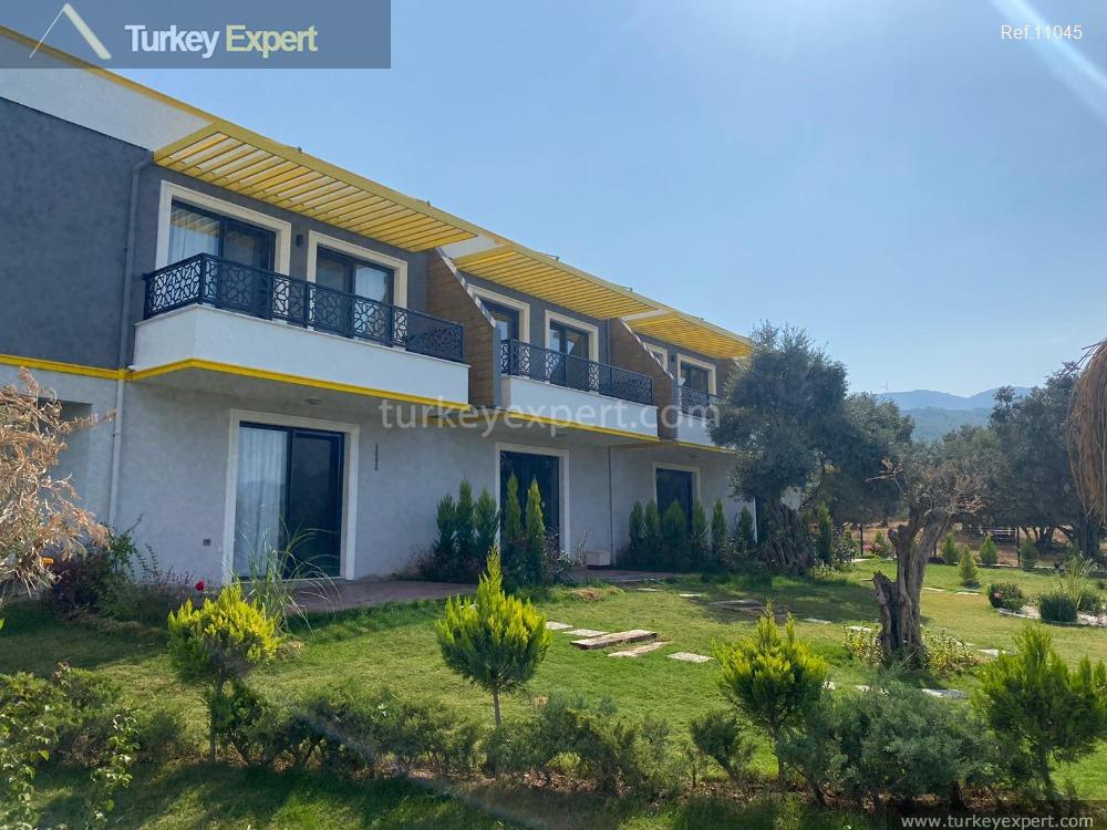 cozy holiday homes with pool and ample gardens in kusadasi3