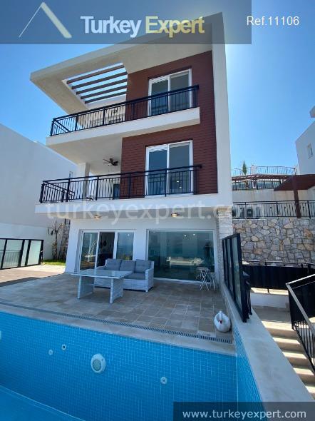 luxurious villa with panoramic sea views private pool and garage9