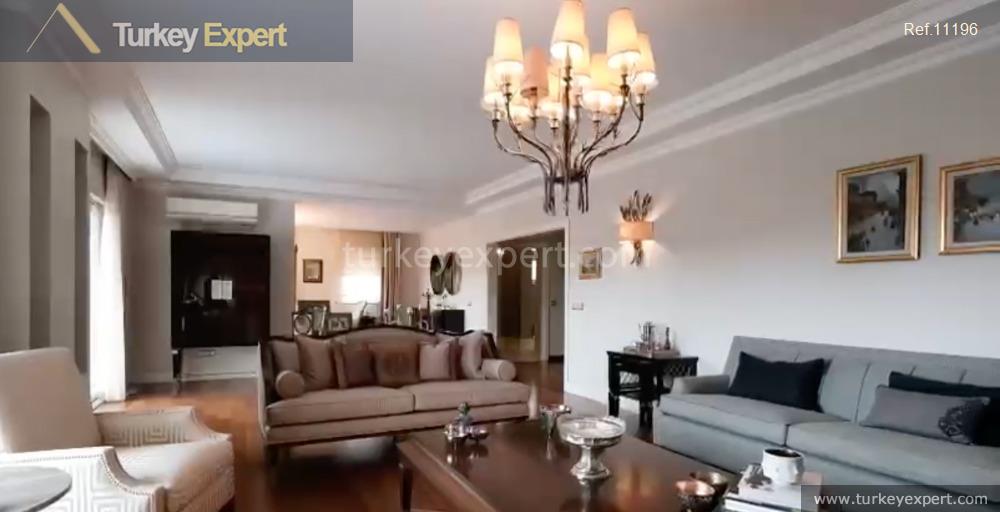 Spacious villa for sale in Istanbul Beykoz with a private pool 1