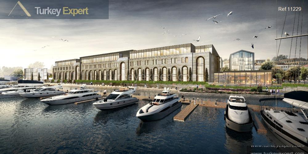 Waterfront properties for sale by the Golden Horn of Istanbul, in a spectacular compound 0