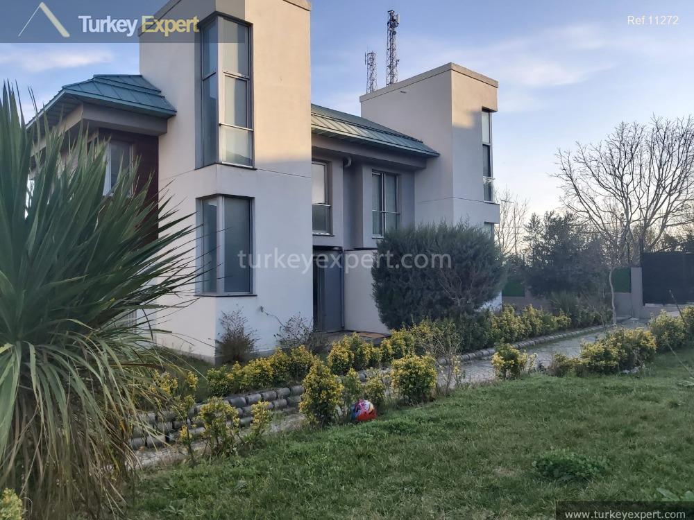 13spacious duplex villa in istanbul beylikduzu14