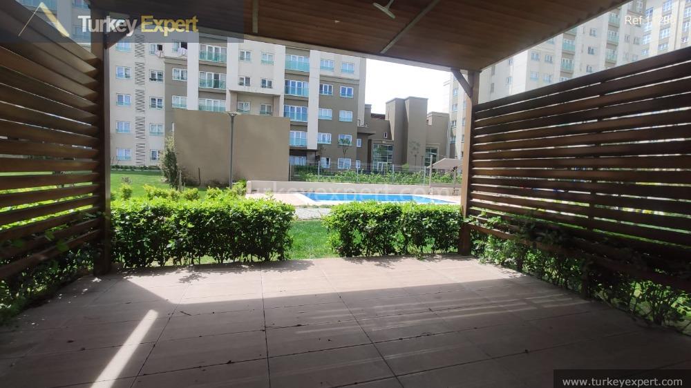 12spacious threebedroom apartment in a compound in istanbul bahcesehir2_midpageimg_