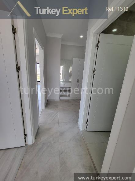 High-quality spacious apartments for sale in a central location in Istanbul Gayrettepe 1