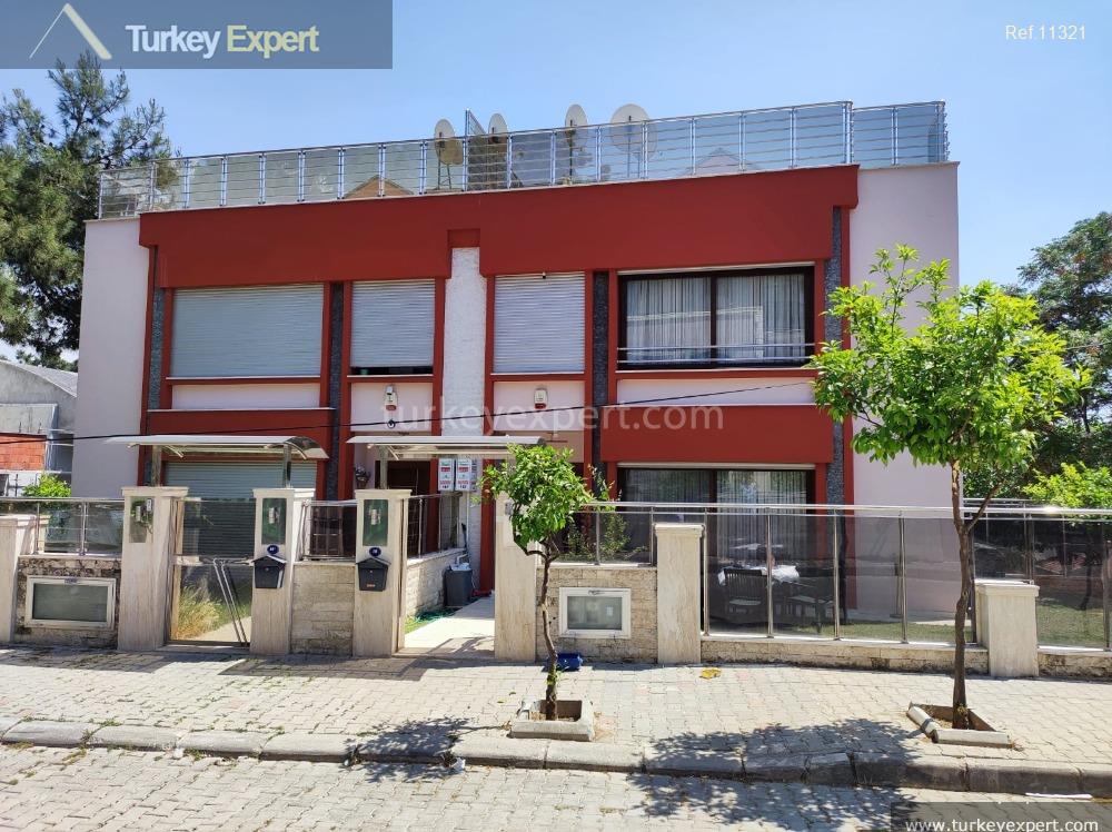 1spacious house for sale in izmir bornova with a private2_midpageimg_