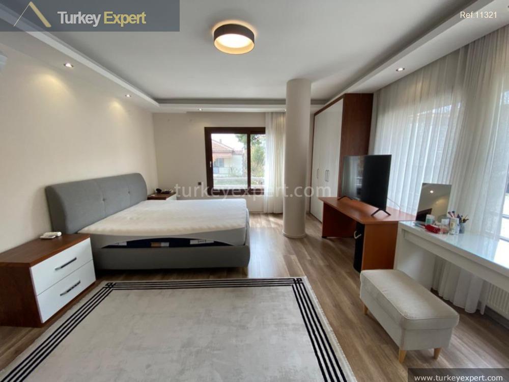 spacious house for sale in izmir bornova with a private8