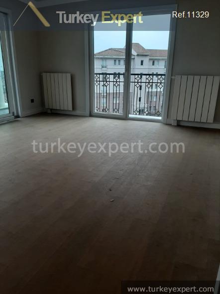 19spacious threebedroom apartment with a sea view in istanbul beylikduzu7