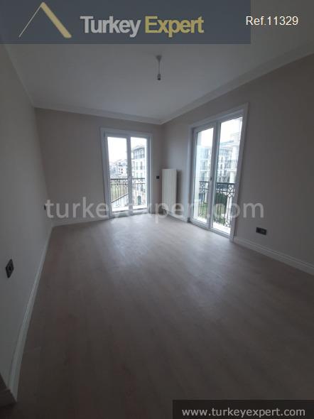 20spacious threebedroom apartment with a sea view in istanbul beylikduzu19