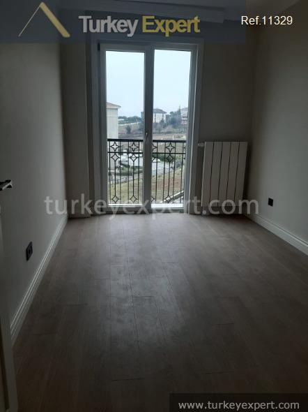 28spacious threebedroom apartment with a sea view in istanbul beylikduzu20