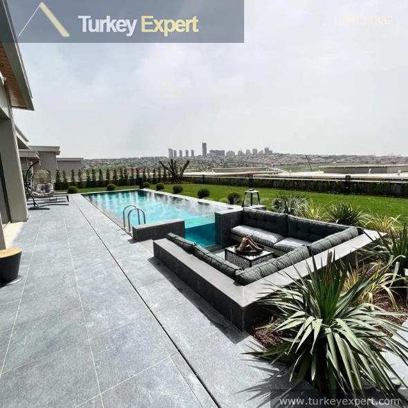 Spectacular properties in Istanbul Buyukcekmece in a complex with services 0