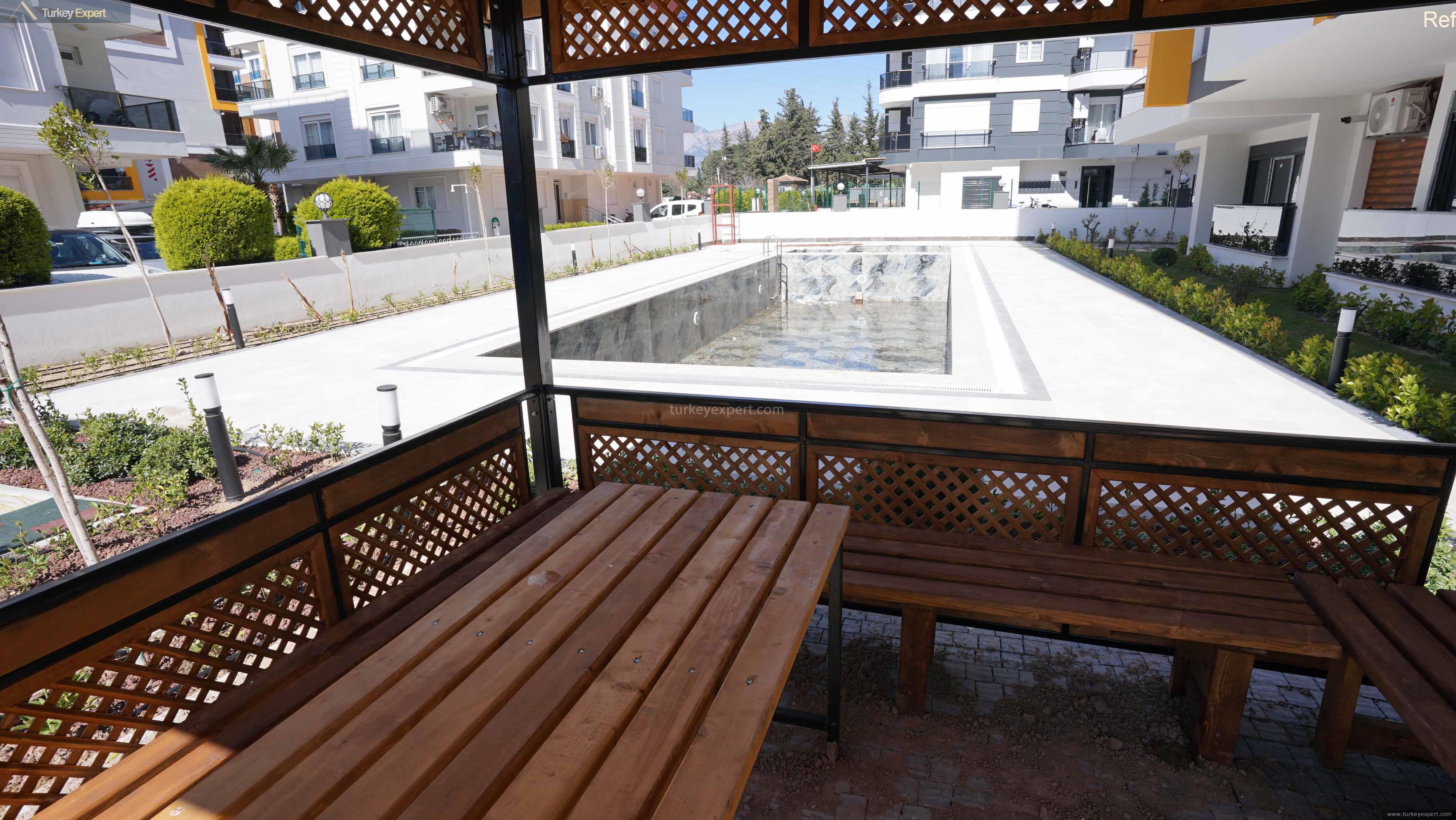 New apartments for sale in Antalya Hurma on a site with a communal pool 1