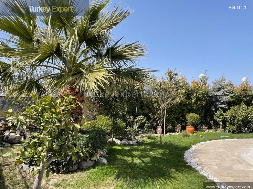 villa for sale in istanbul buyukcekmece near the coast with25