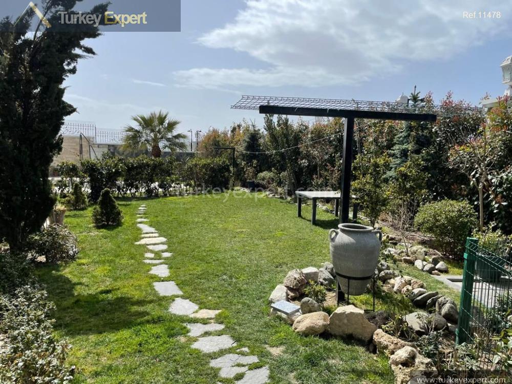 villa for sale in istanbul buyukcekmece near the coast with3