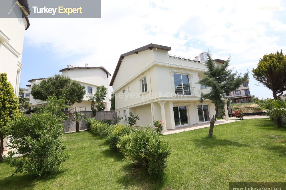 119ready to move spacious villas in a complex in istanbul16