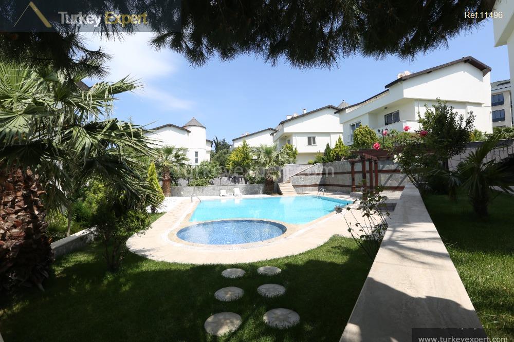 11ready to move spacious villas in a complex in istanbul4