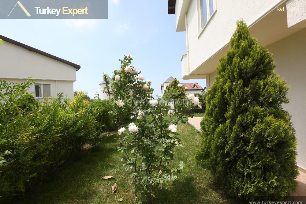 26ready to move spacious villas in a complex in istanbul19