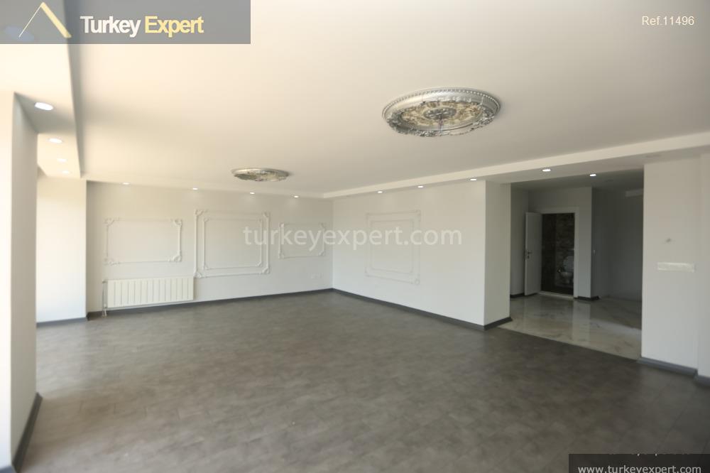 38ready to move spacious villas in a complex in istanbul54