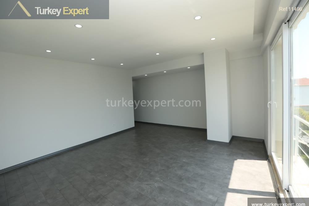 ready to move spacious villas in a complex in istanbul34