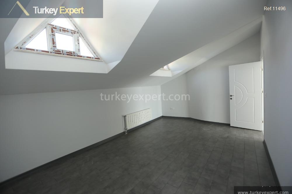 ready to move spacious villas in a complex in istanbul42