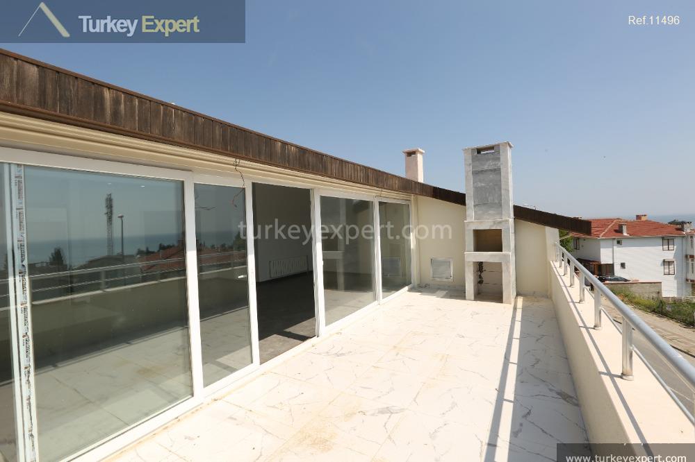 ready to move spacious villas in a complex in istanbul62