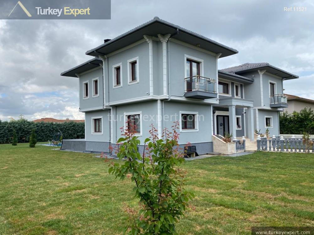 20spectacular detached villa with a swimming pool in istanbul buyukcekmece13