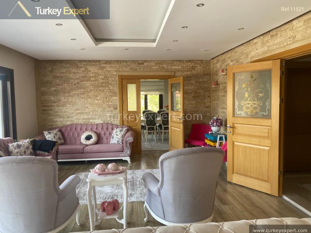 25spectacular detached villa with a swimming pool in istanbul buyukcekmece25
