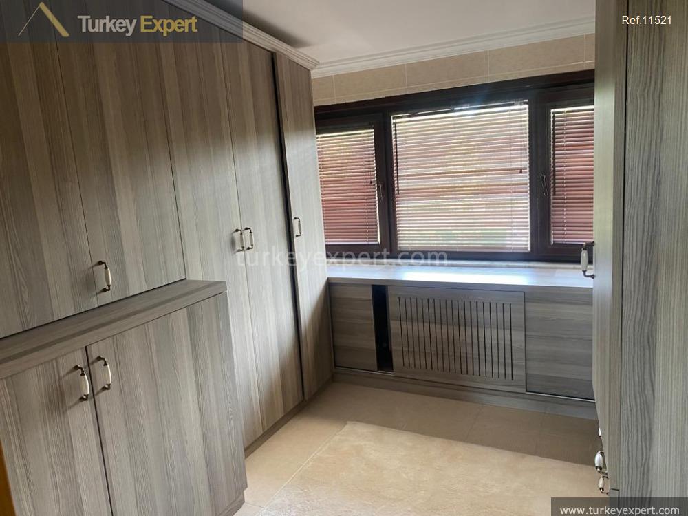 spectacular detached villa with a swimming pool in istanbul buyukcekmece20