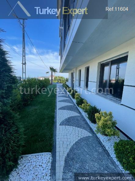 Spacious apartments and duplexes with sea views in Istanbul Beylikduzu near the coast 2