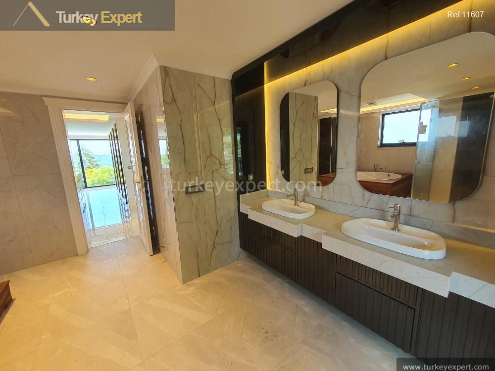 23deluxe triple villa with a pool and bosphorus view5