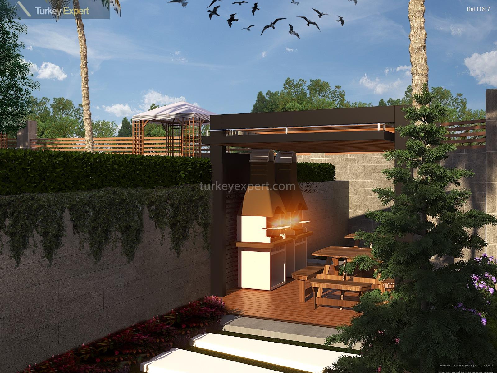 Large size apartments in Mersin on a site with a communal pool 1
