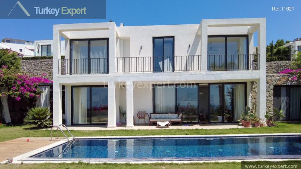 2spacious waterfront villa with private pool and large garden in5
