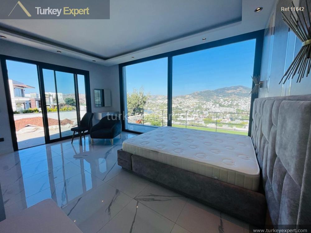 Exclusive villa with perfect sea views, pool, and garage in Bodrum Yalikavak 1