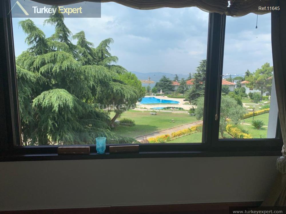 Villa for sale in a seafront complex with facilities, Istanbul Tuzla 2