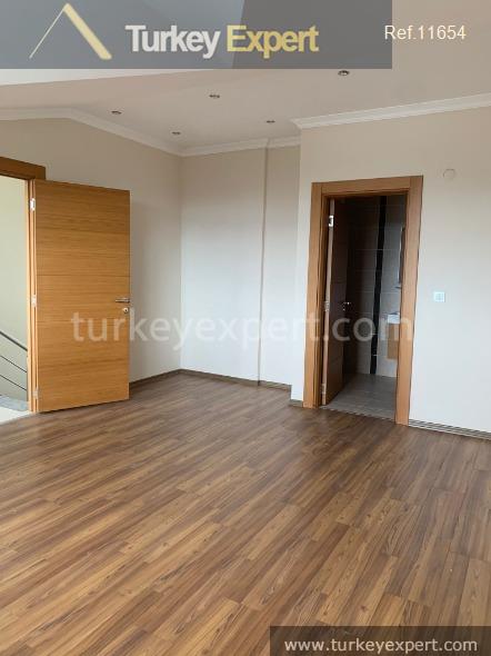 157bedroom apartment with a roof terrace in istanbul buyukcekmece