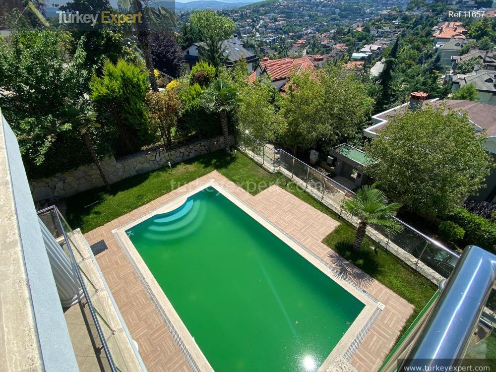 Impressive villa in Istanbul Acarkent in a large plot with a swimming pool and views 0