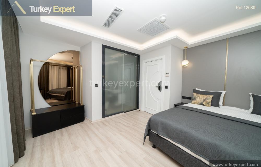 18licensed hotel with 25 m2 rooms in karakoy center10