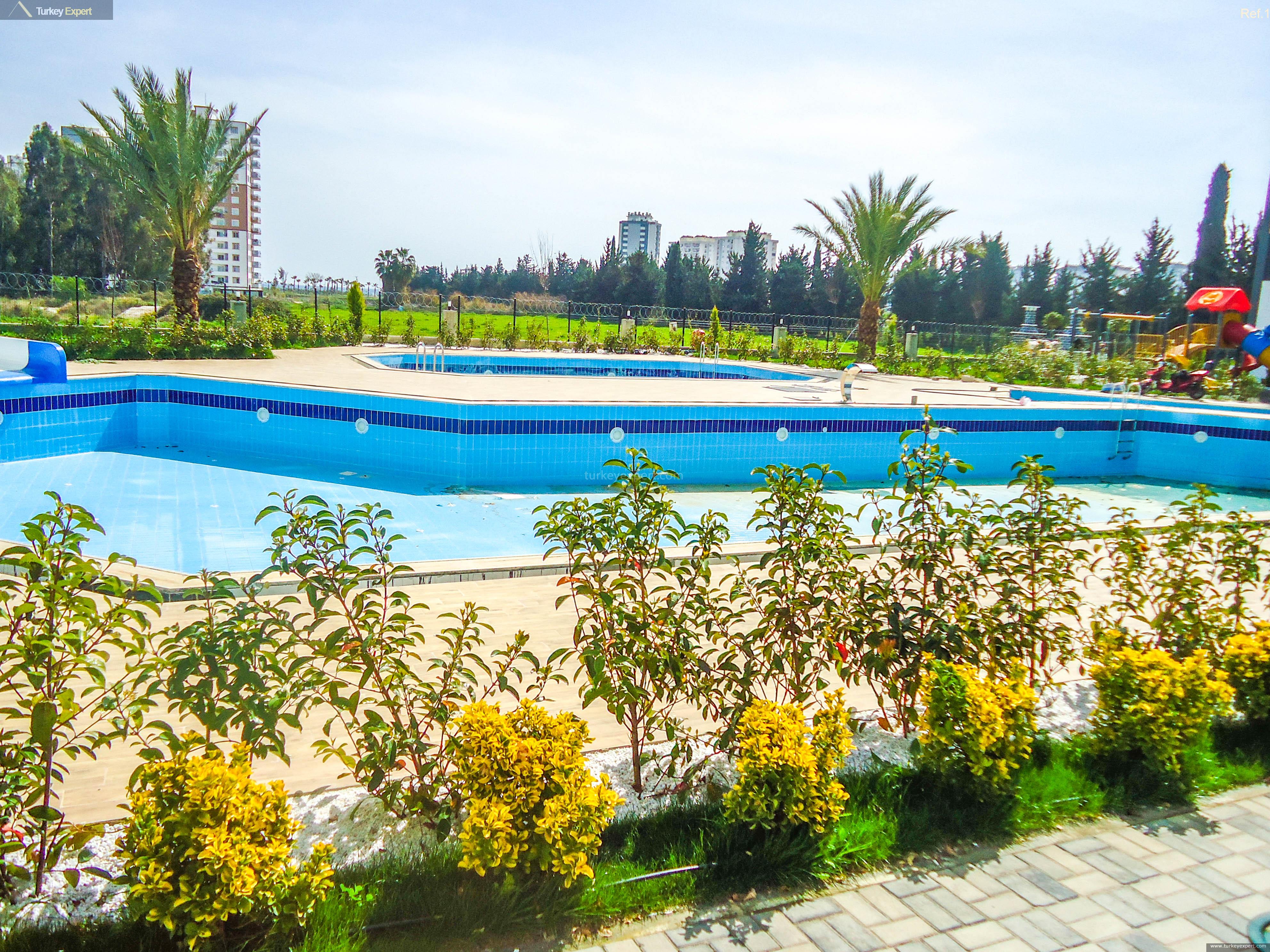 106spacious apartments for sale in a complex in tece mersin_midpageimg_.