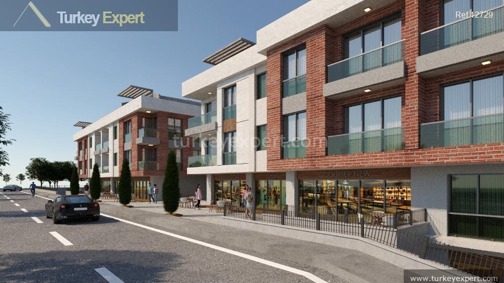 Istanbul Beylikduzu apartments in a compound with stores and facilities 0