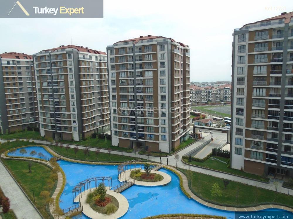 2spacious resale apartment with tenant in adnan kahveci19