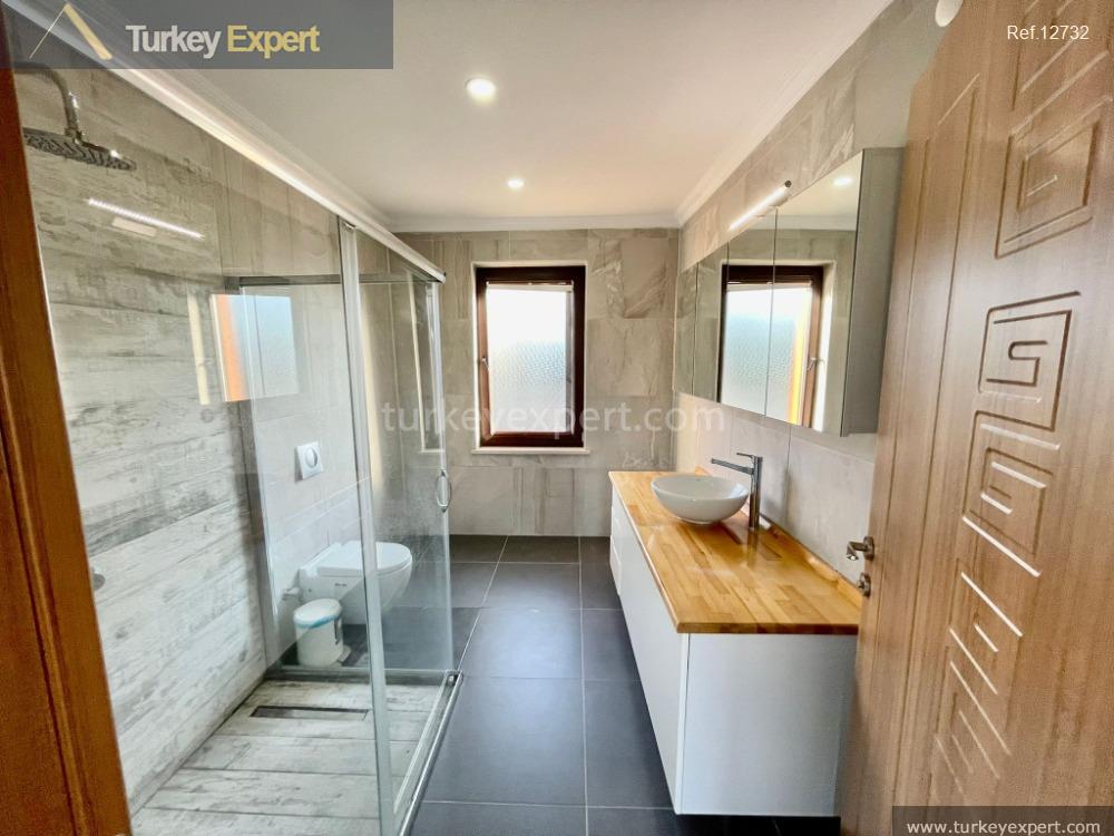8contemporary multilevel villa with an observation platform in istanbul sariyer5