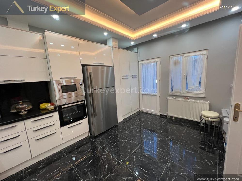 detached 4bedroom villa for sale in istanbul beylikduzu suitable for13