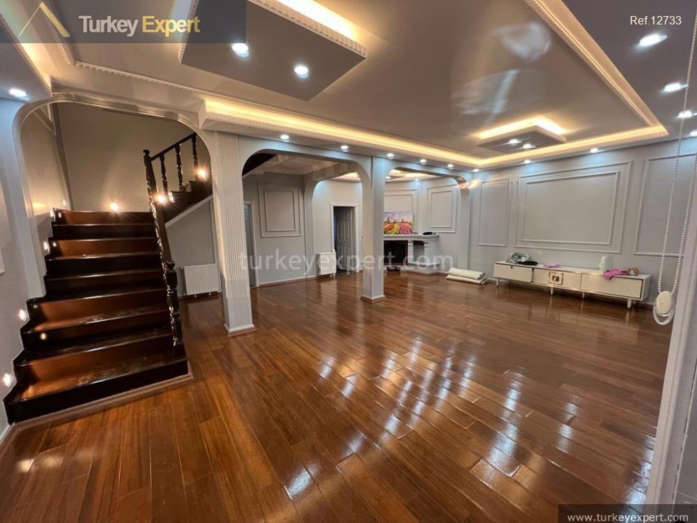detached 4bedroom villa for sale in istanbul beylikduzu suitable for8