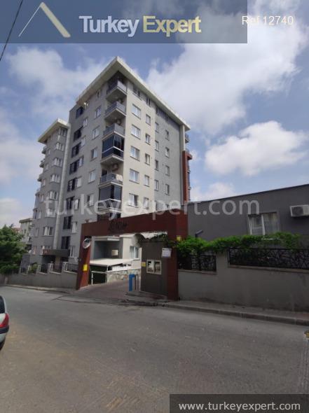 4apartment for sale in istanbul kucukcekmece in a complex with